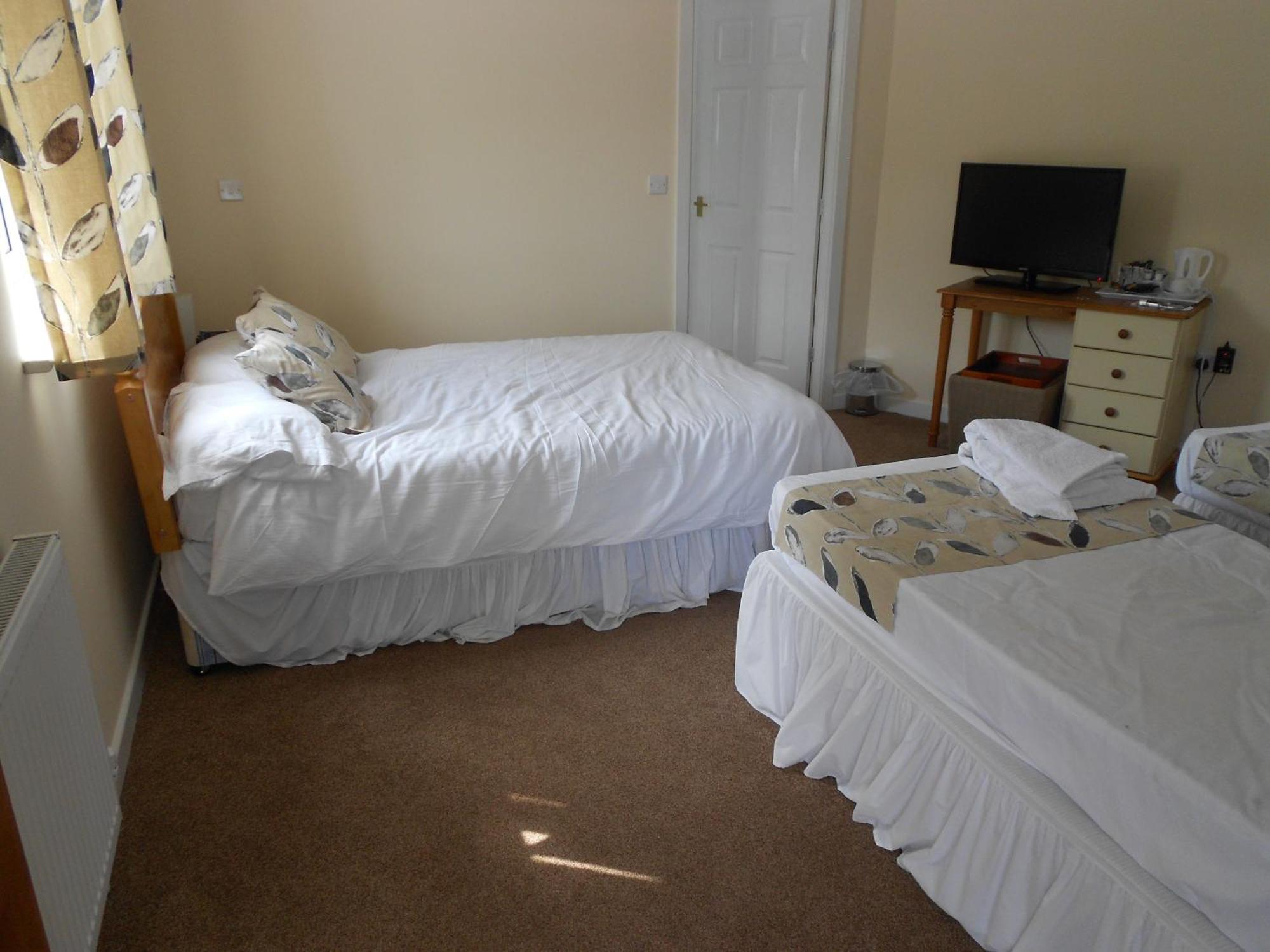 The Glan Yr Afon Inn Holywell  Zimmer foto