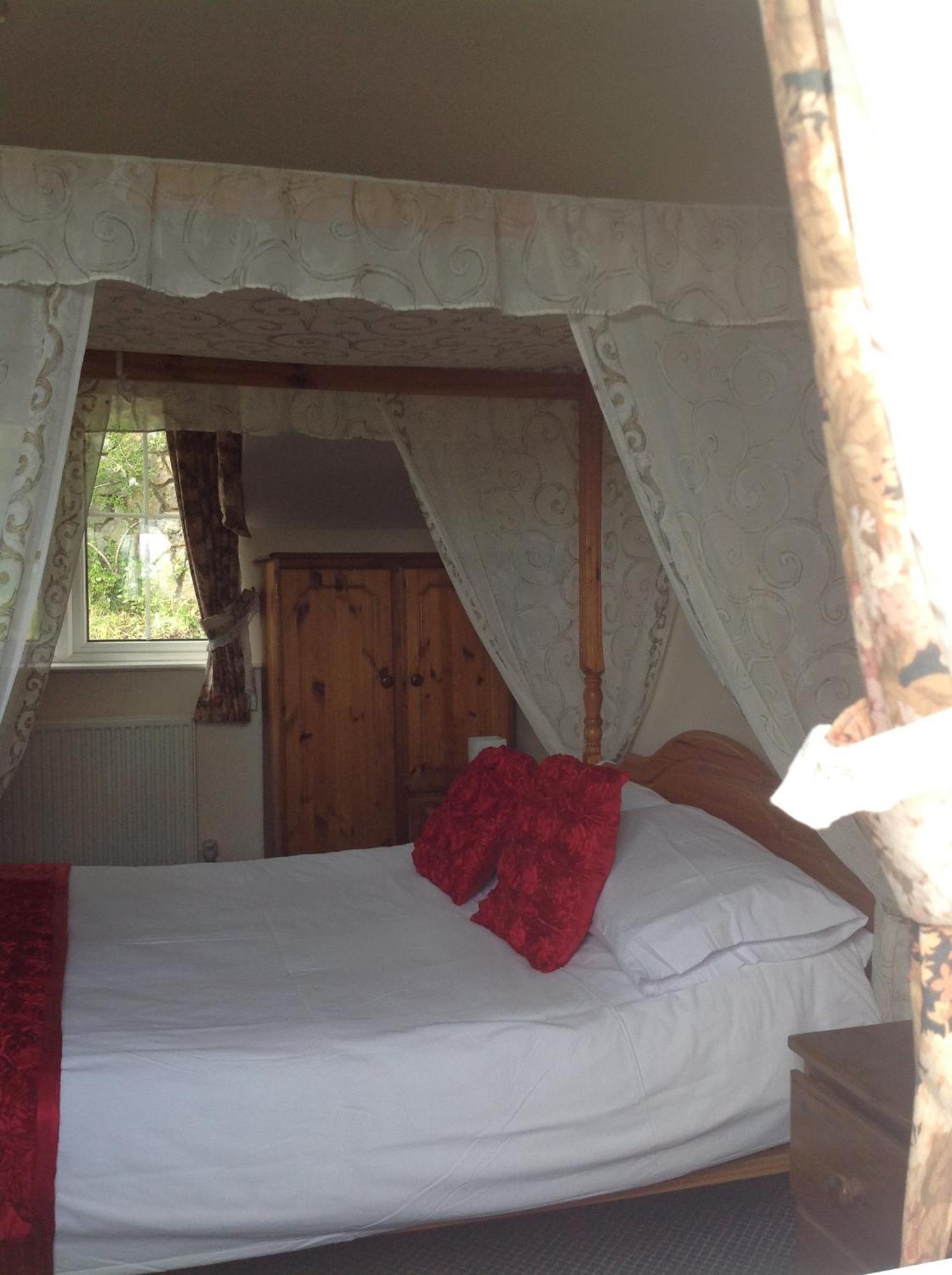 The Glan Yr Afon Inn Holywell  Zimmer foto